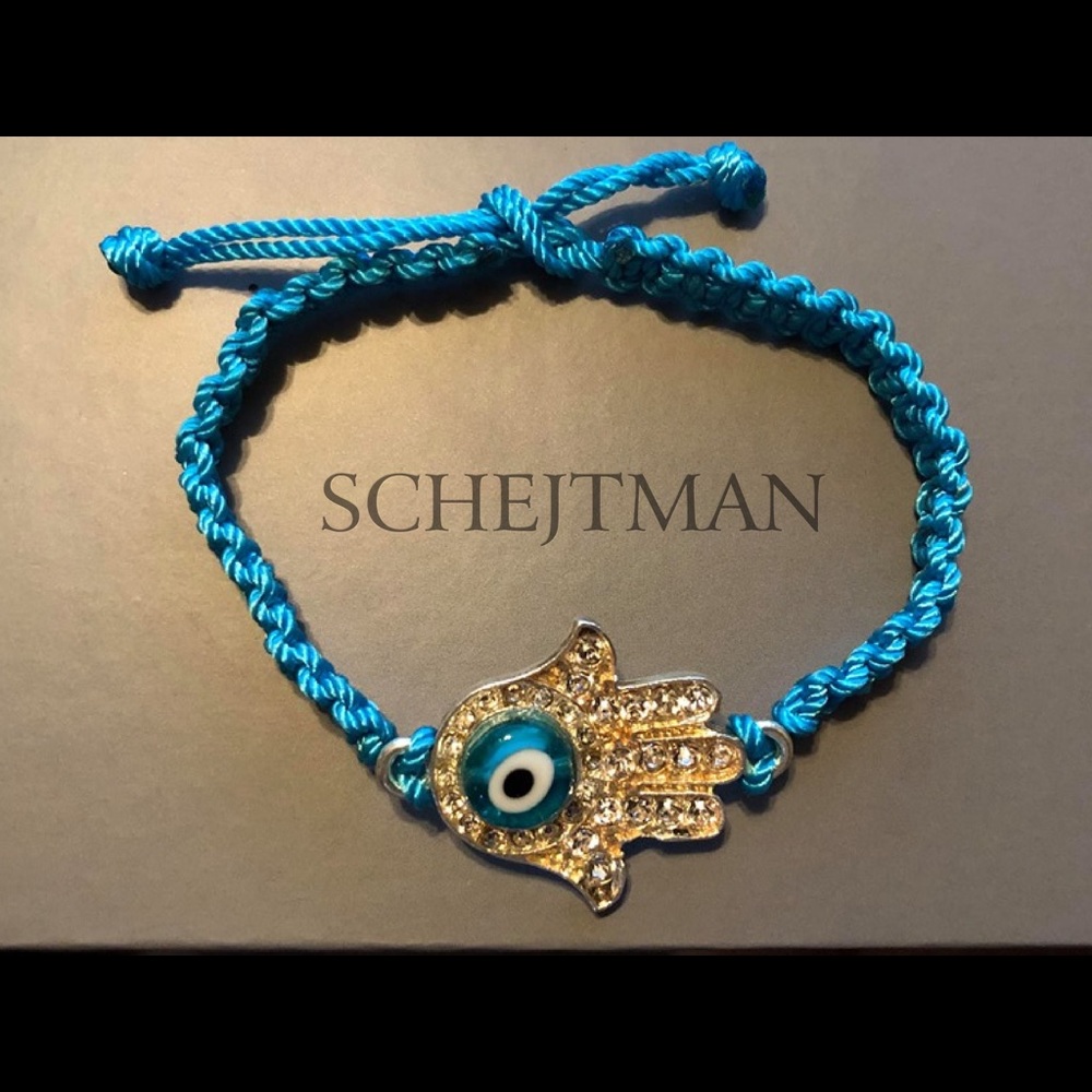Hamsa 𝐒𝐜𝐡𝐞𝐣𝐭𝐦𝐚𝐧 𝐁𝐫𝐚𝐜𝐞𝐥𝐞𝐭